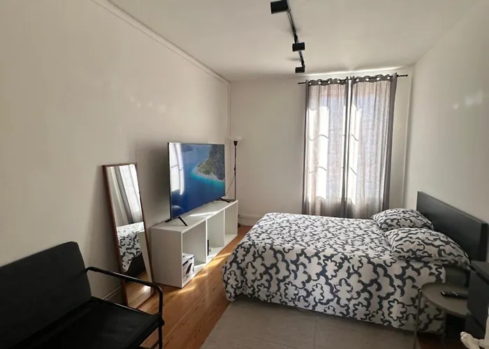 Cosy Complet A 18min A Pied Du Marche De Noel Centre 4 A 6 Pers Max Appartement